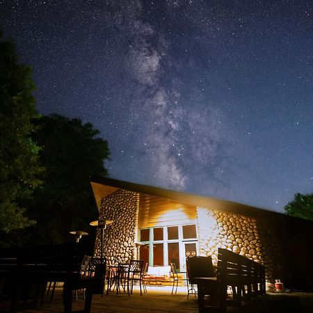 Saint Germain Whitetail Lodge מראה חיצוני תמונה