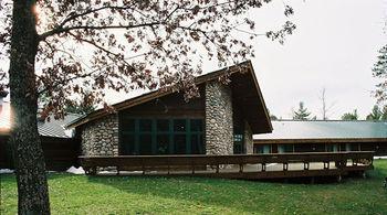 Saint Germain Whitetail Lodge מראה חיצוני תמונה