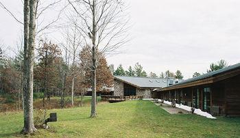 Saint Germain Whitetail Lodge מראה חיצוני תמונה